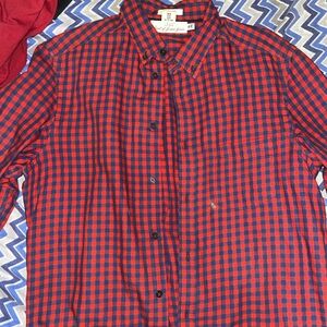 Red H&M shirt